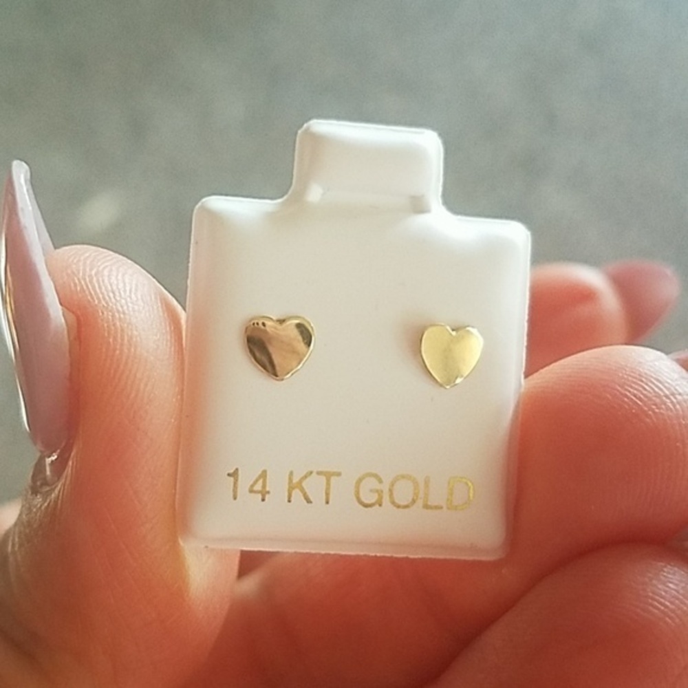 14k Yellow gold Plain Heart Earrings screw back